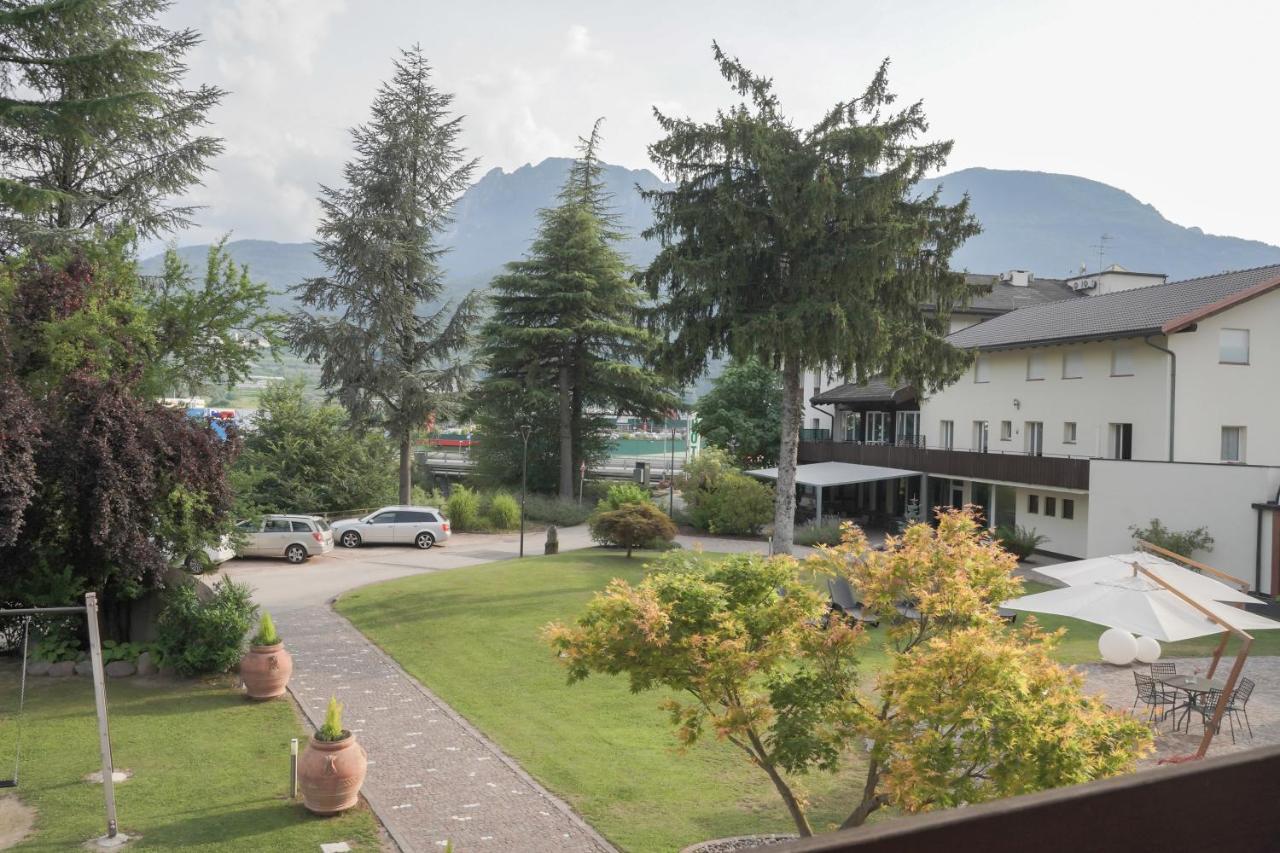 Al Ponte Garni Pergine Valsugana Exterior foto